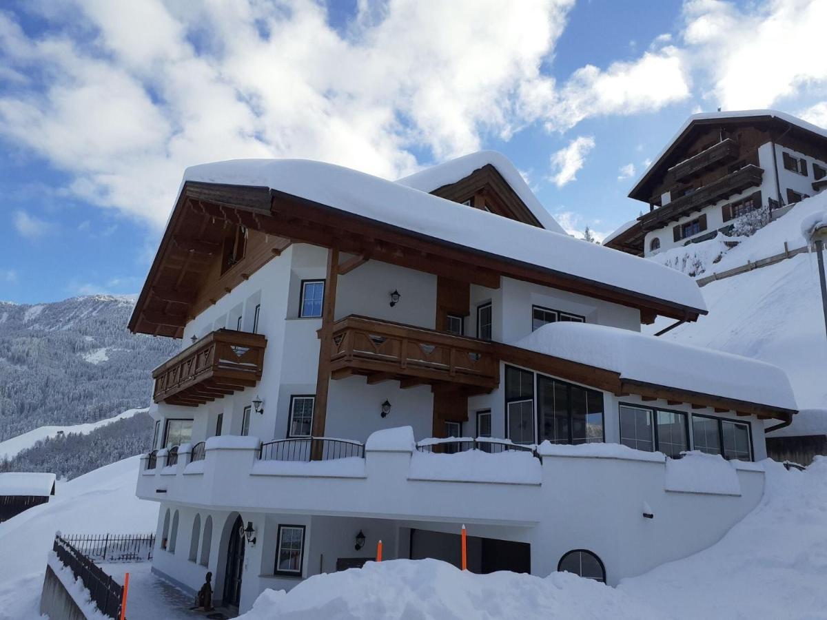 Modern Apartment In Hochgallmigg With Balcony Exteriér fotografie